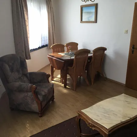 Apartment Geary