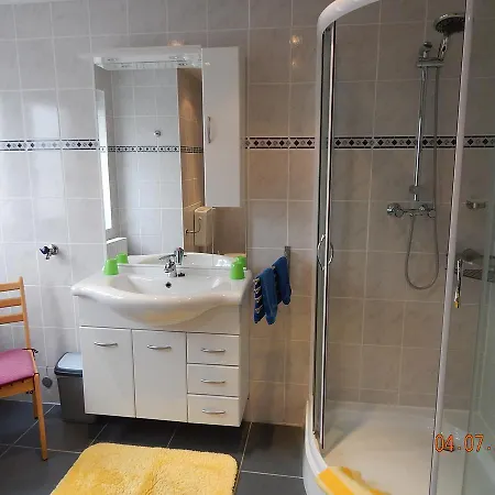 Apartment Geary Klotten